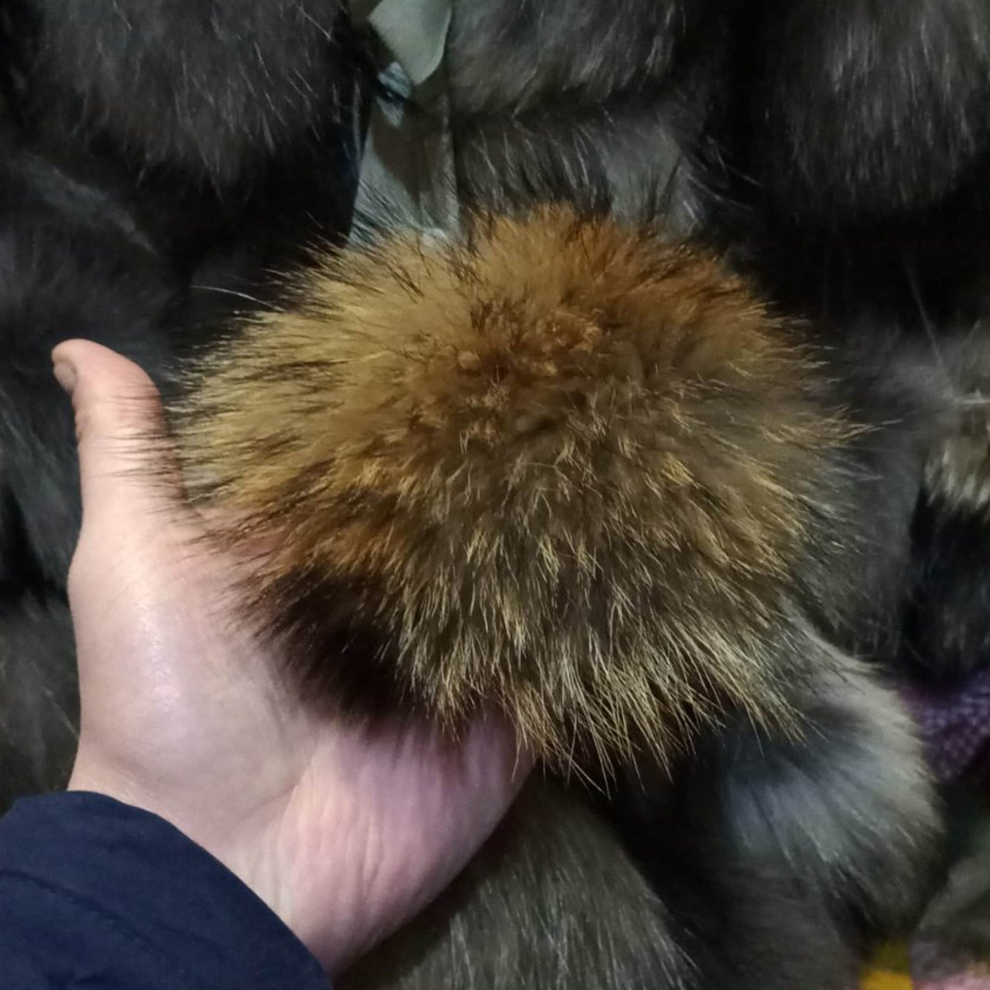 BY ORDER 8" Extra Large Fur Pom Pom Real Fur Pom Pom Raccoon Pom Pom for Chunky Hat Beanie Tuque Winter Knit Puff Fluffy Fur Ball