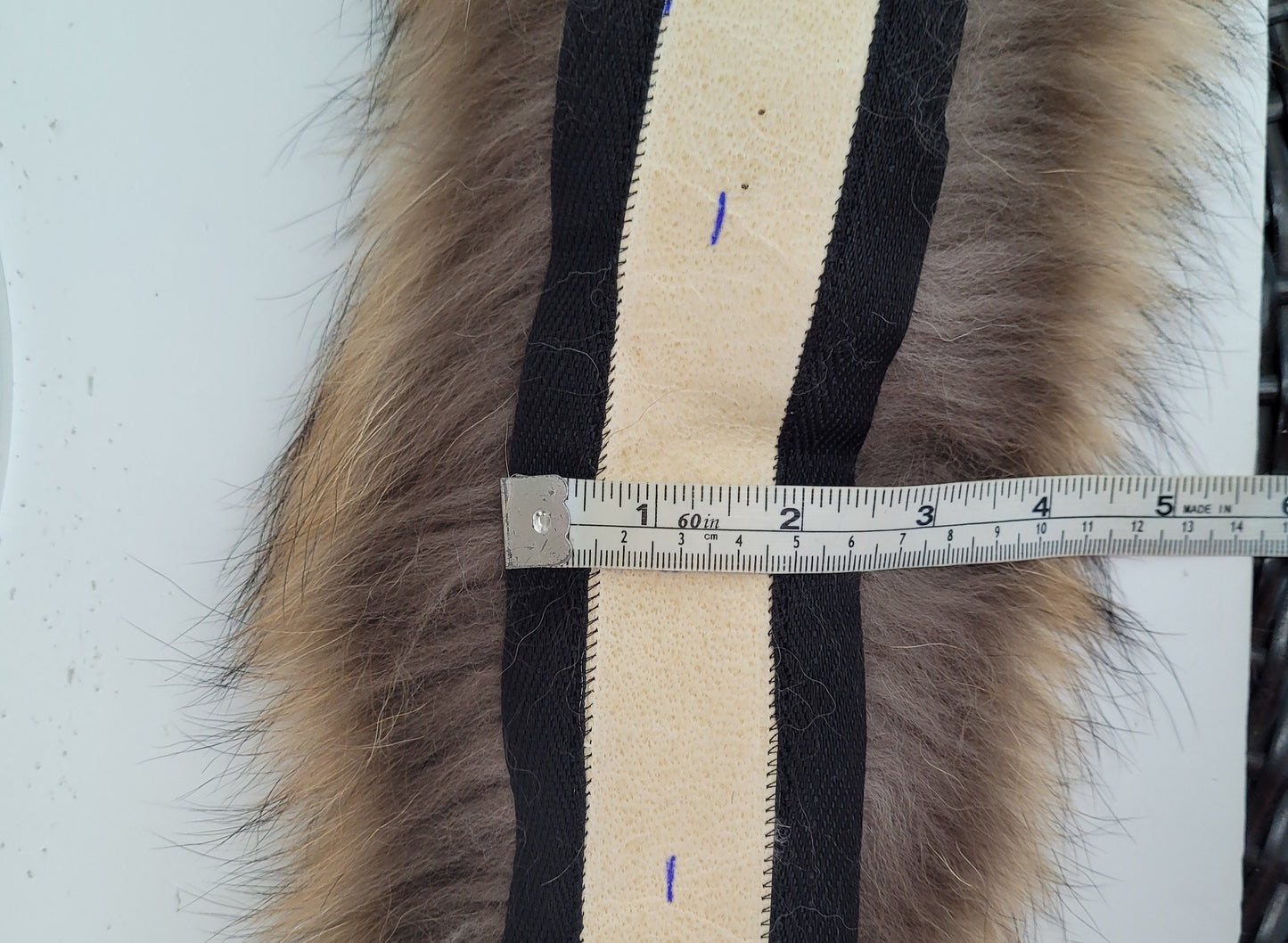 BY ORDER 60,70,80 x3 cm Real Raccoon Fur Collar, Fur Trim for Hoodies, Raccoon Fur Collar, Fur Scarf, Fur Ruff, Raccoon Fur Hood, Real