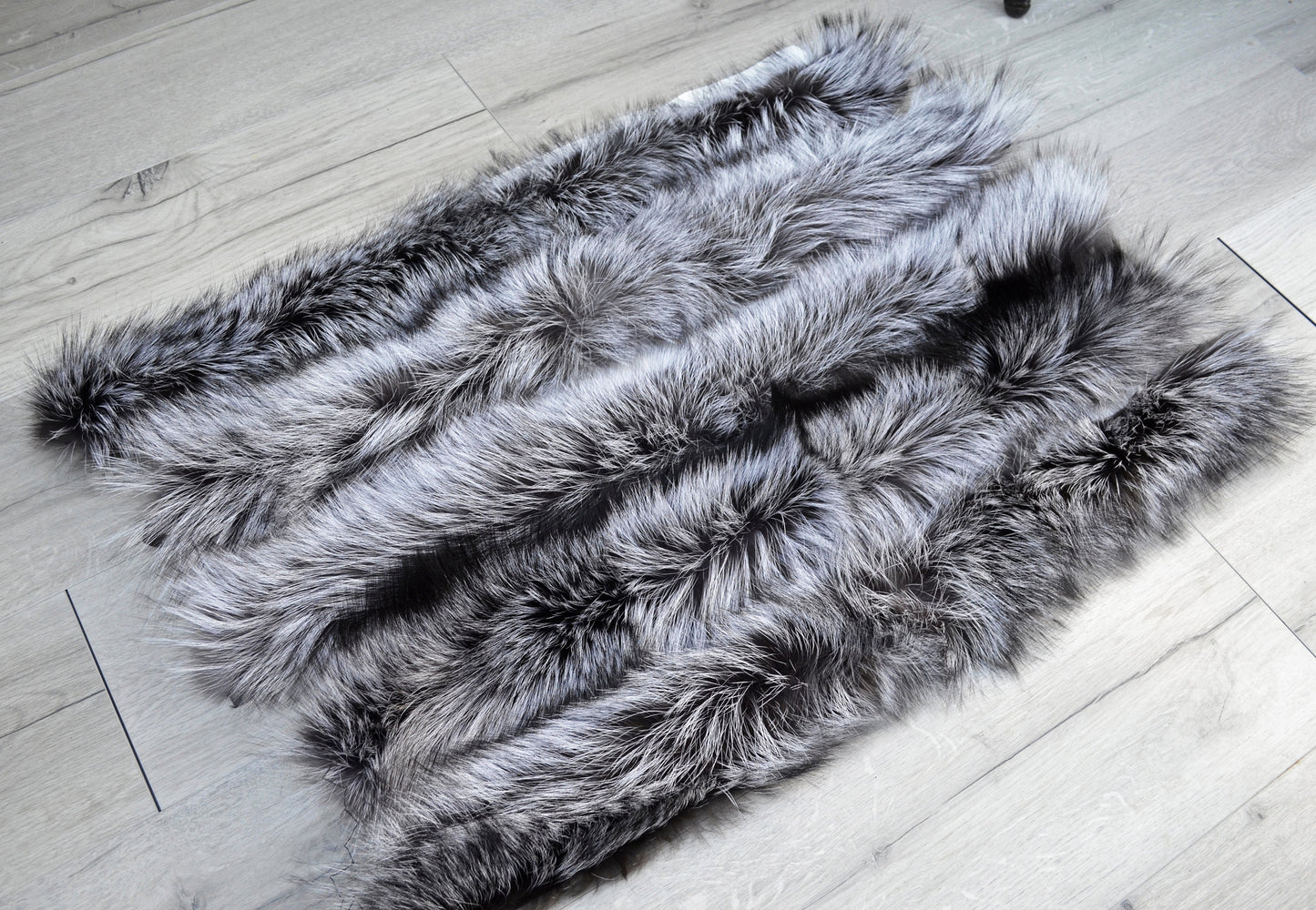 READY to SHIP Real Silver Fox Fur Trim Hood, Large Fur collar trim, Fox Fur Collar, Fur Scarf, Fur Ruff, Fox Fur Hood, Fox Fur, Stripes
