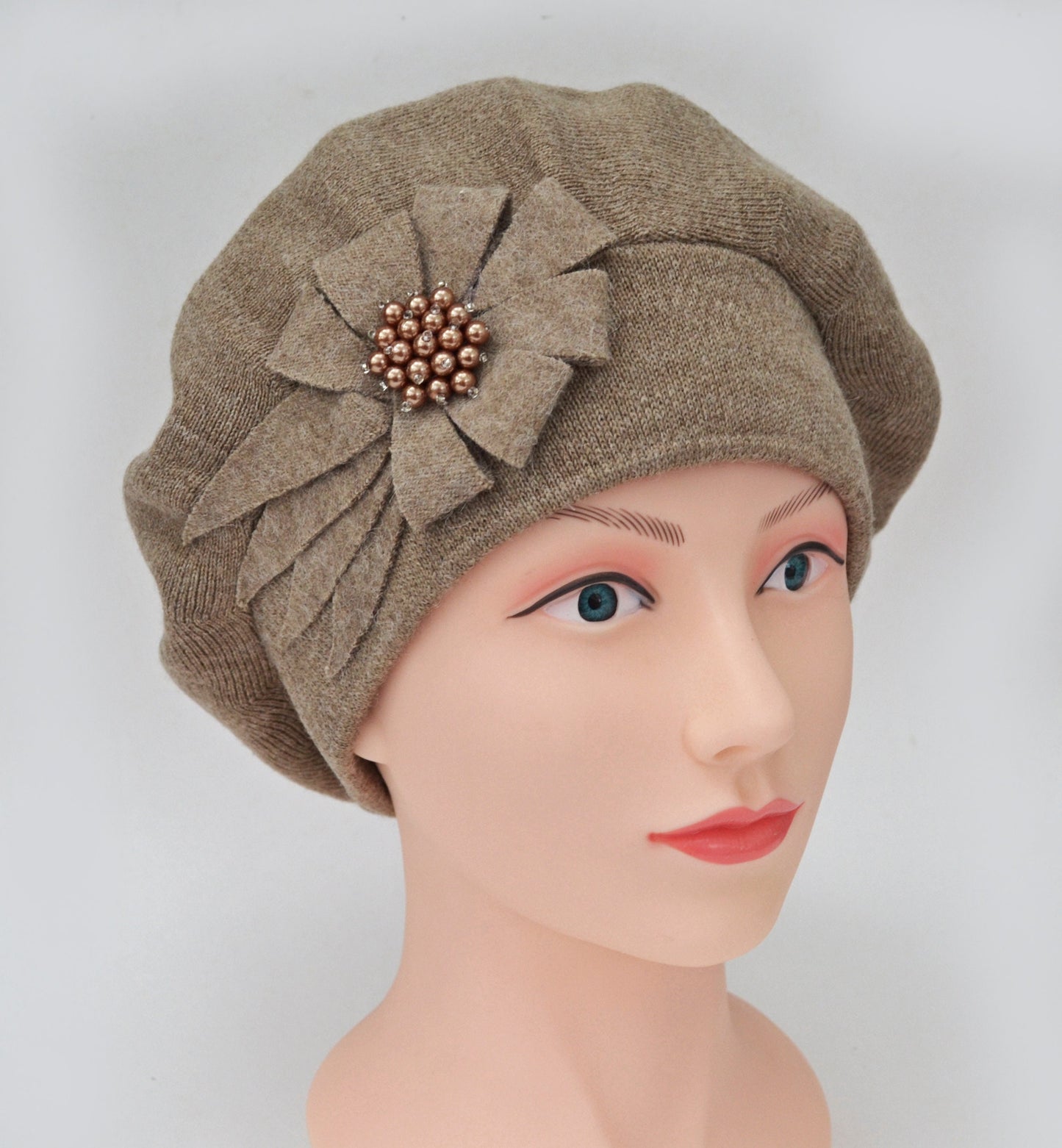 WINTER WOMAN BERET, Beret Hat, Winter Hat, Women's Hat, Knitted Beret Hat, Handmade Hat, Gift for Her, Warm Winter Hat, Slouchy Beret, Wool