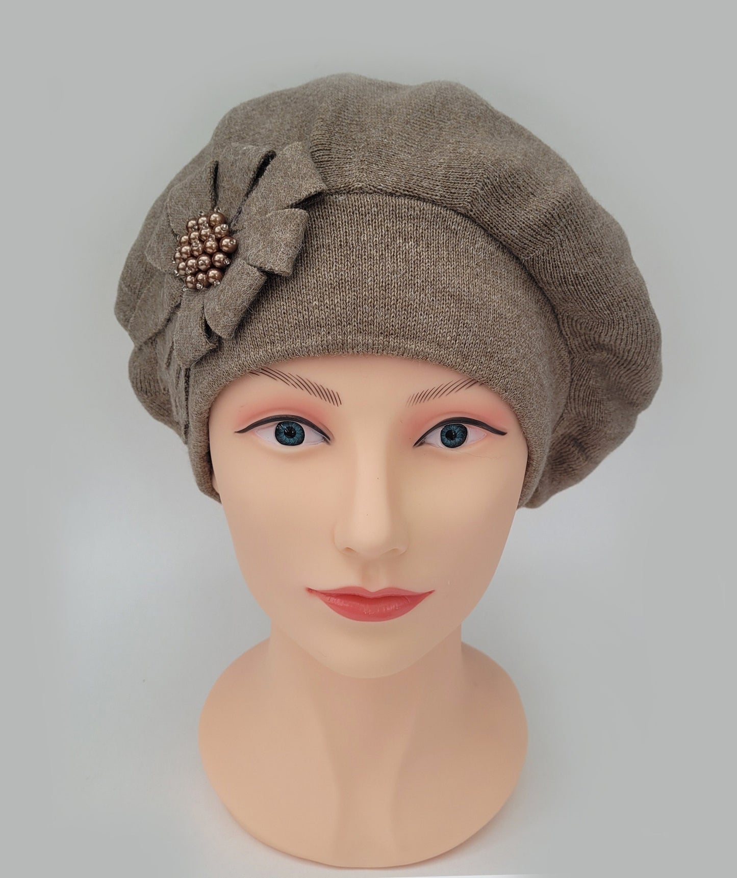 WINTER WOMAN BERET, Beret Hat, Winter Hat, Women's Hat, Knitted Beret Hat, Handmade Hat, Gift for Her, Warm Winter Hat, Slouchy Beret, Wool