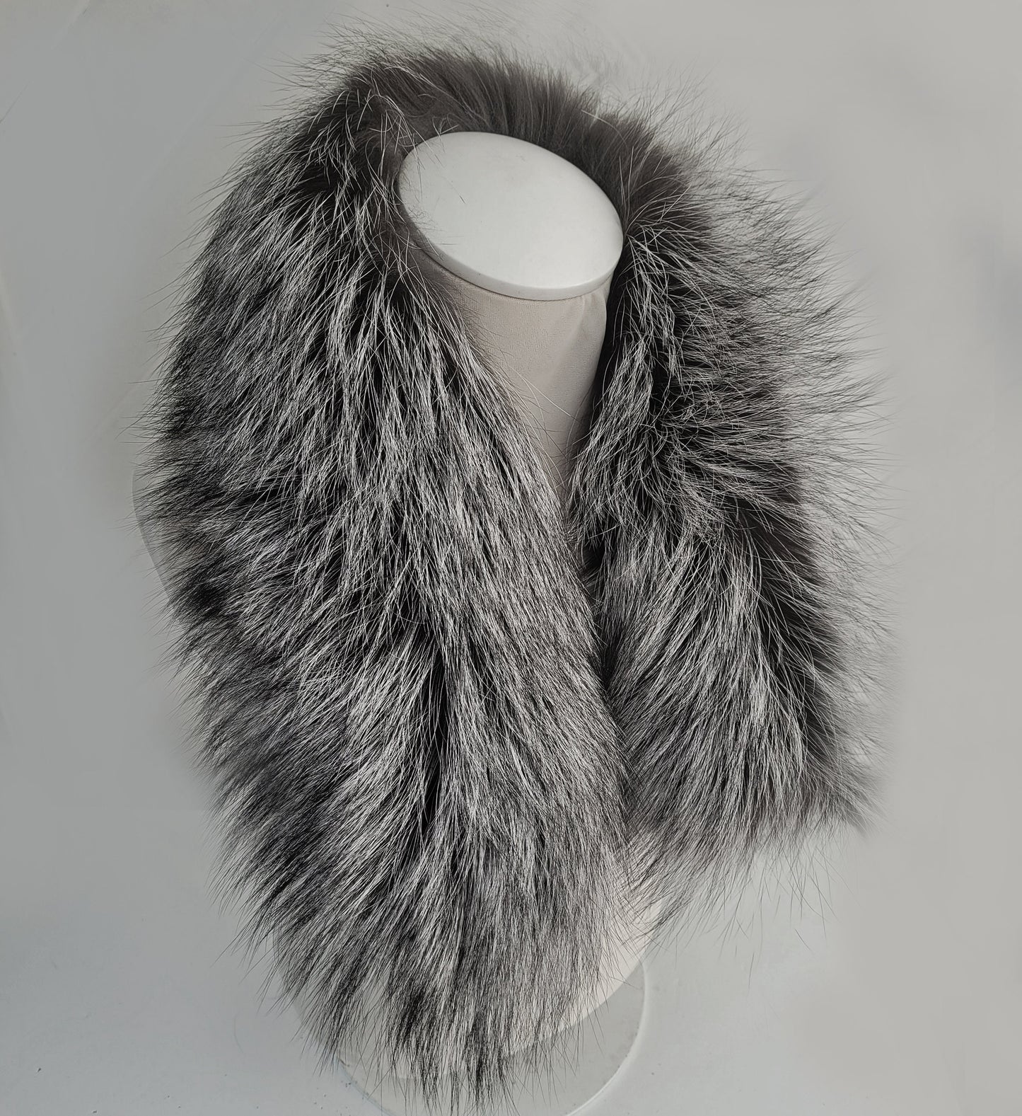 BY ORDER, XL Real Silver Fox Fur Trim Hood, Large Fur collar trim, Fox Fur Collar, Fur Scarf, Fur Ruff, Fox Fur Hood, Fox Fur, Stripes