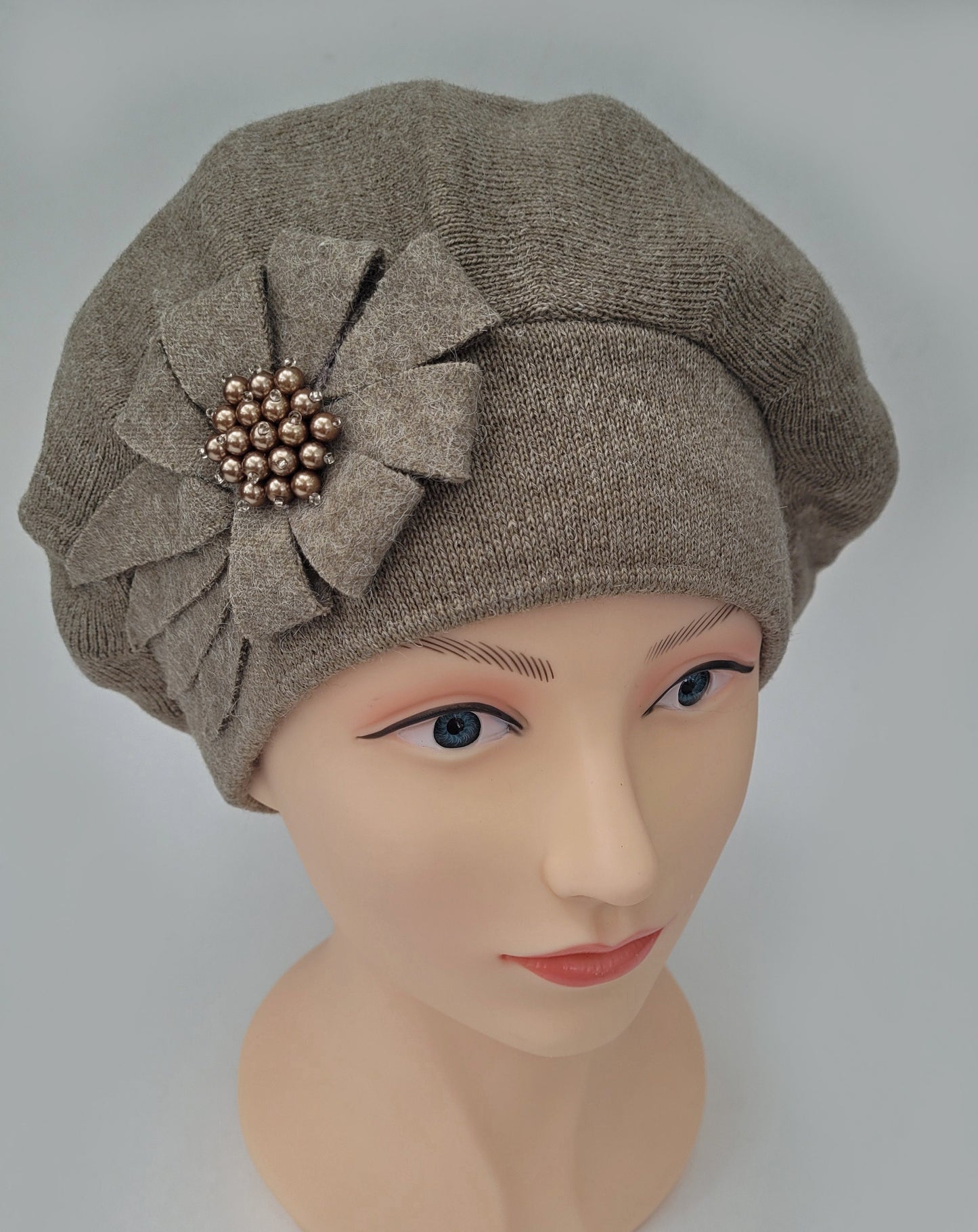 WINTER WOMAN BERET, Beret Hat, Winter Hat, Women's Hat, Knitted Beret Hat, Handmade Hat, Gift for Her, Warm Winter Hat, Slouchy Beret, Wool