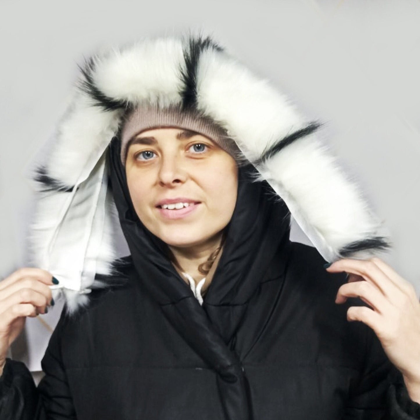 BY ORDER White Black Striped Faux Fur Vegan Trim Hood 70 cm, Faux Fur Collar Trim, Fur Fabric, Fur Ruff, Faux Fur Hood, Hood Fur Jacket, Fur