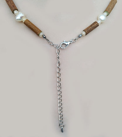 Hazelwood and freshwater pearl necklace for women – view 6