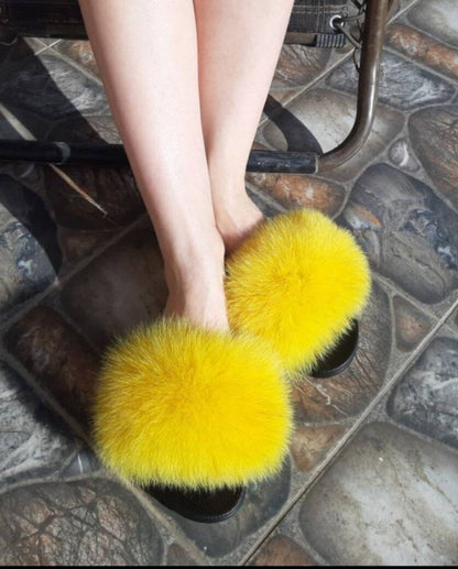 Yellow real fur slippers with Arctic fox fur – view 3