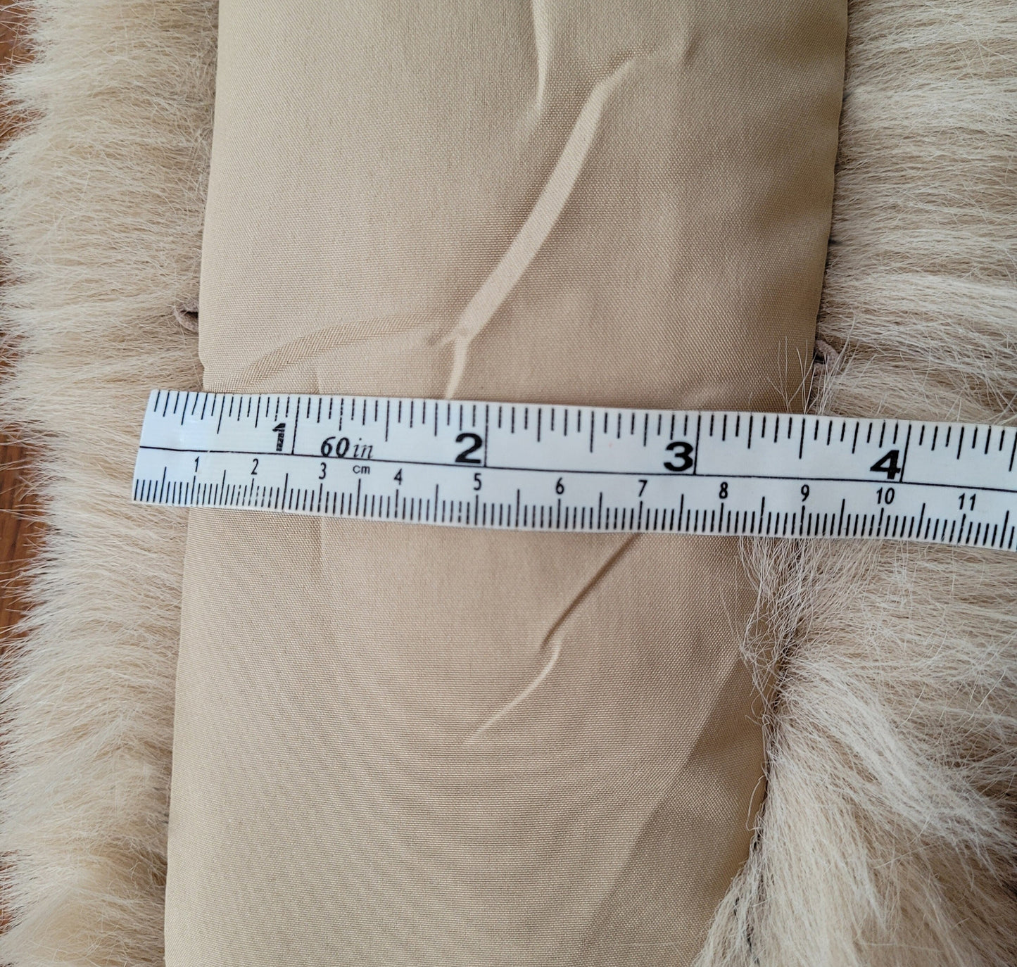 Extra Large Silky Faux Fur Vegan Trim Hood 70 cm, Large Faux Fur Collar Trim, Faux Fox Fur, Fur Ruff, Faux Fur Hood, Jacket, Like Real Fur