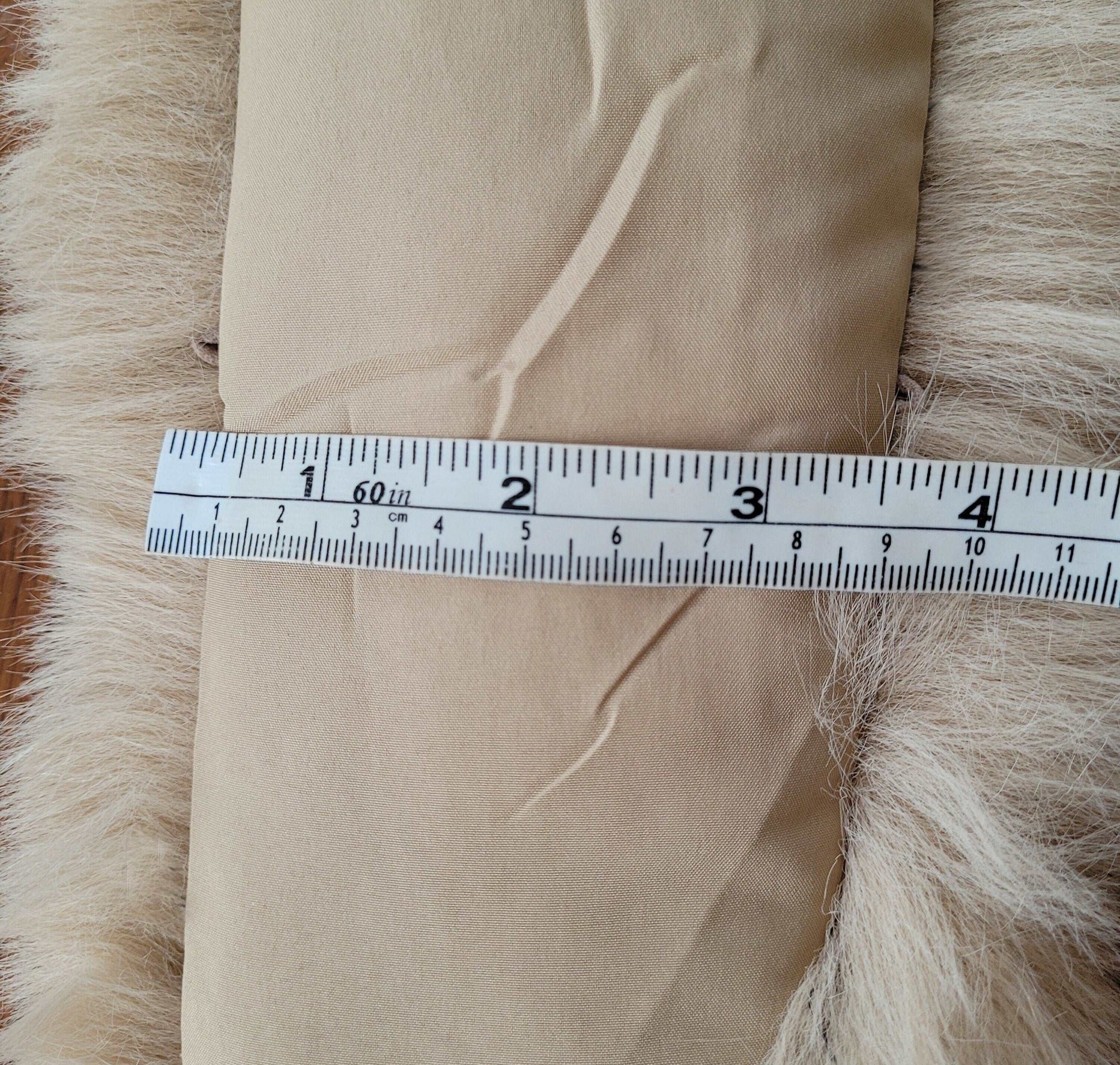 Extra Large Silky Faux Fur Vegan Trim Hood 70 cm, Large Faux Fur Collar Trim, Faux Fox Fur, Fur Ruff, Faux Fur Hood, Jacket, Like Real Fur