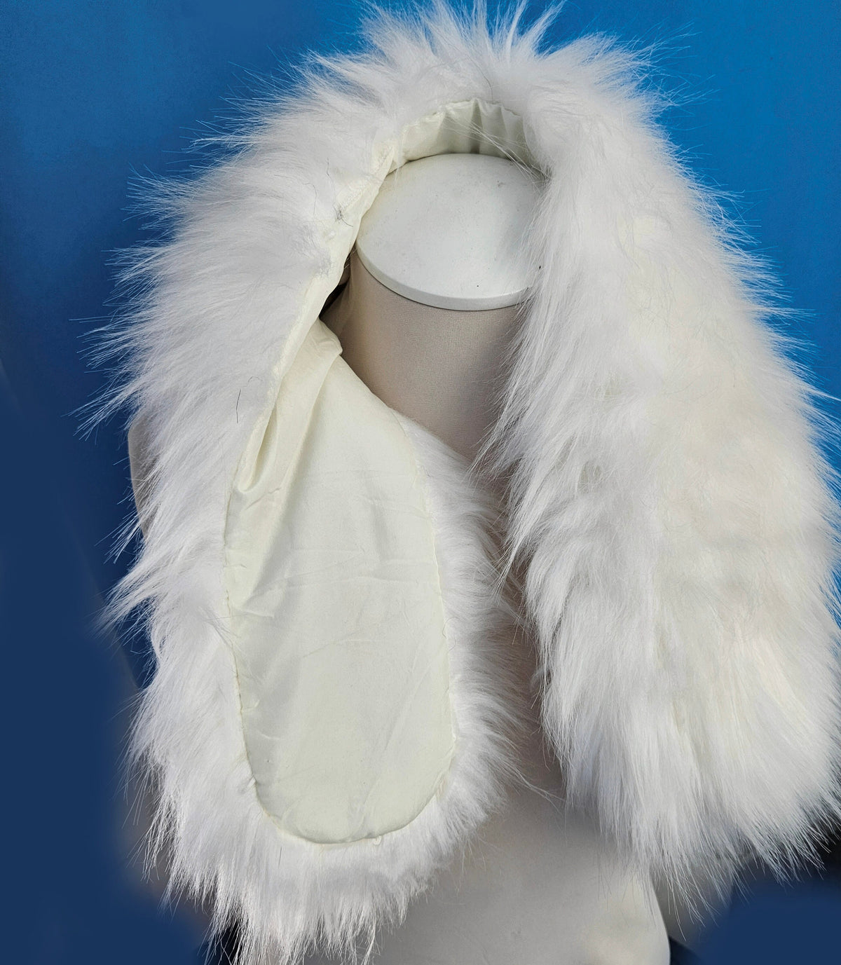 White XL Faux Fur Hood Trim – Extra Wide – 60–80 cm – product photo 5