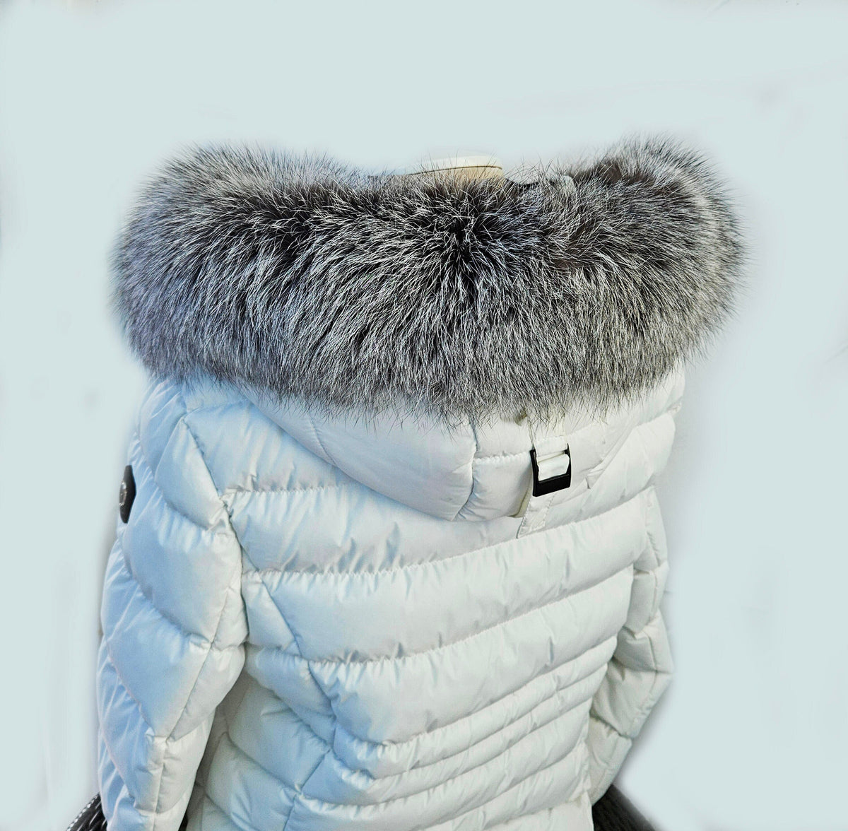Silver Arctic fox fur hood trim cut from genuine Arctic fox pelt – size XL – view 4