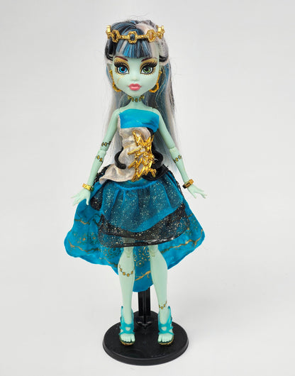 Abbey Bominable 13 Wishes Haunt The Casbah Monster High Doll – #1B