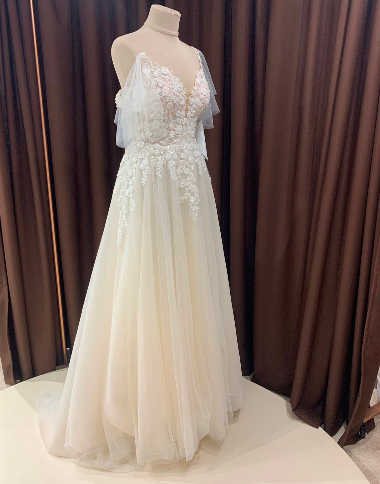 Custom Wedding Dress, Bridal gown, A-Line Wedding Dress, Lace Wedding Bride Gowns, Wedding Party Dress, Long Sleeves, Long Wedding Dress