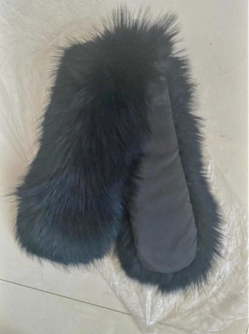READY to SHIP XL Large Black Real Raccoon Fur Collar, Fur Trim for Hoodie, Raccoon Fur Collar, Fur Scarf, Fur Ruff, Hood , Buttons included