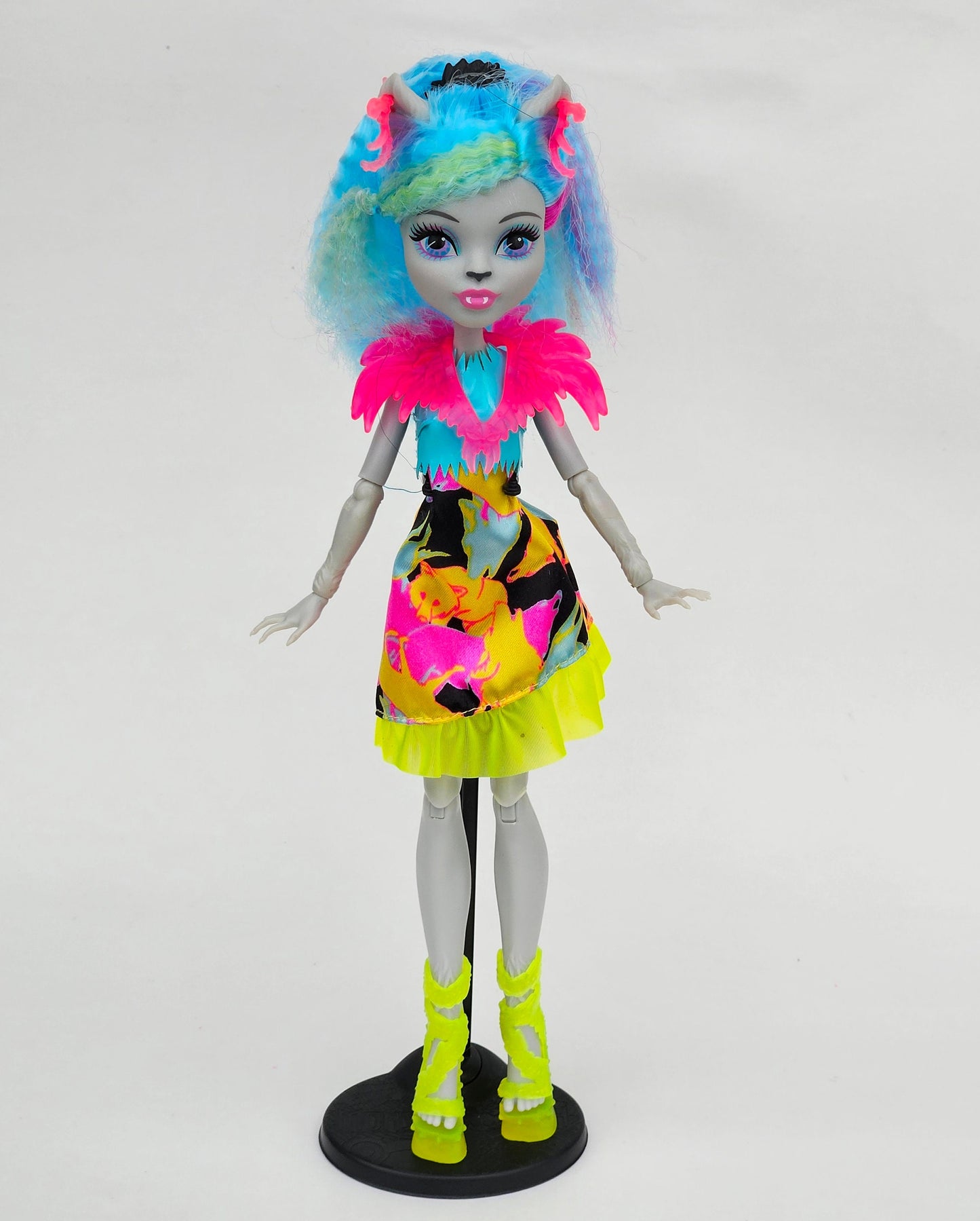 Monster High Doll for Collectors, Playing, Electrified Monstrous Hair, Hair-Rising Ghouls, Freaky Fusion, Recharge Chamber, Original Used