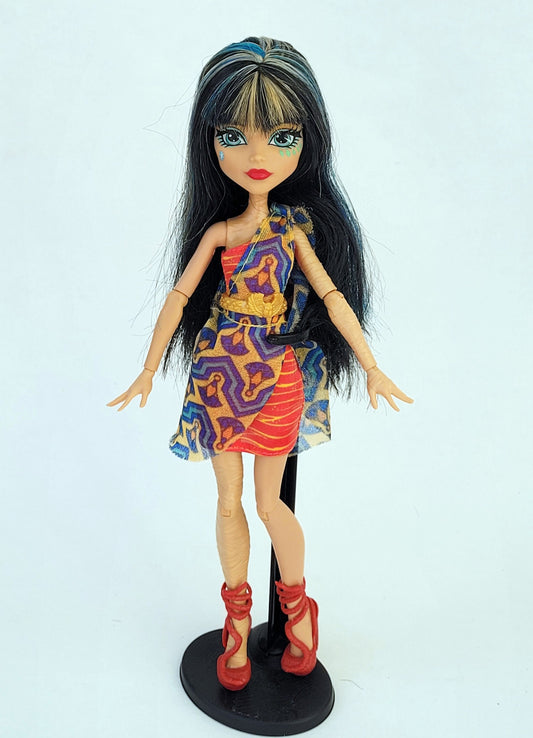 Original Dance the Fright Away Monster High Doll for Collectors, Playing, Cleo de Nile, Frankie Stein, Welcome to Monster High, Rare, Used