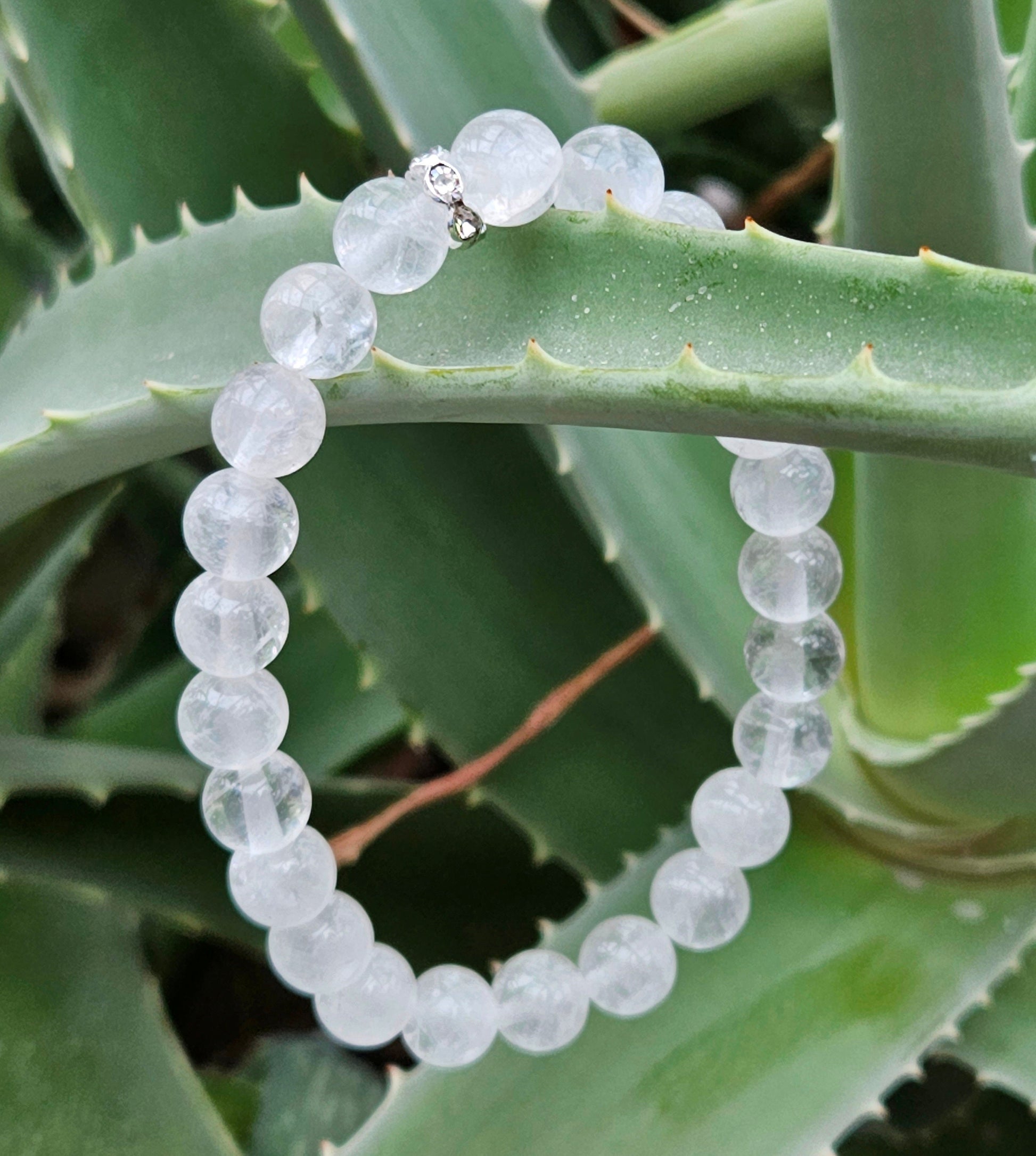 100% Angola Quartz BRACELET, White Bracelet, Crystal Gemstone Bracelet, Stretch Beaded Bracelet, Mineral Stones, Genuine Gemstones, White