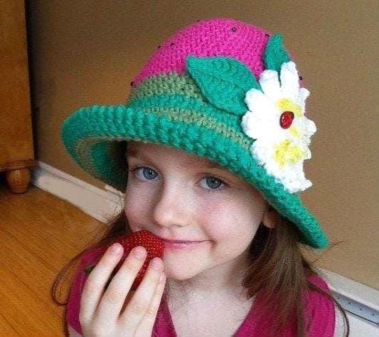 Crochet Hat Pattern, Crochet pattern, Brimmed hat with flower, Strawberry Sun Hat Pattern, Baby Hat with Daisy, Baby Crochet hat, Child hat