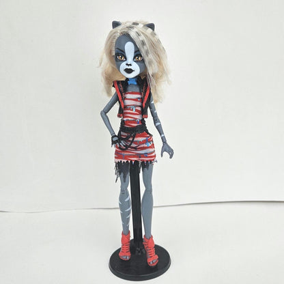 Purrsephone Zombie Shake Monster High doll – main image
