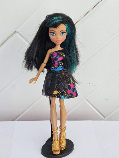 Cleo de Nile Garden Ghouls Monster High Doll – Original Pre-Owned