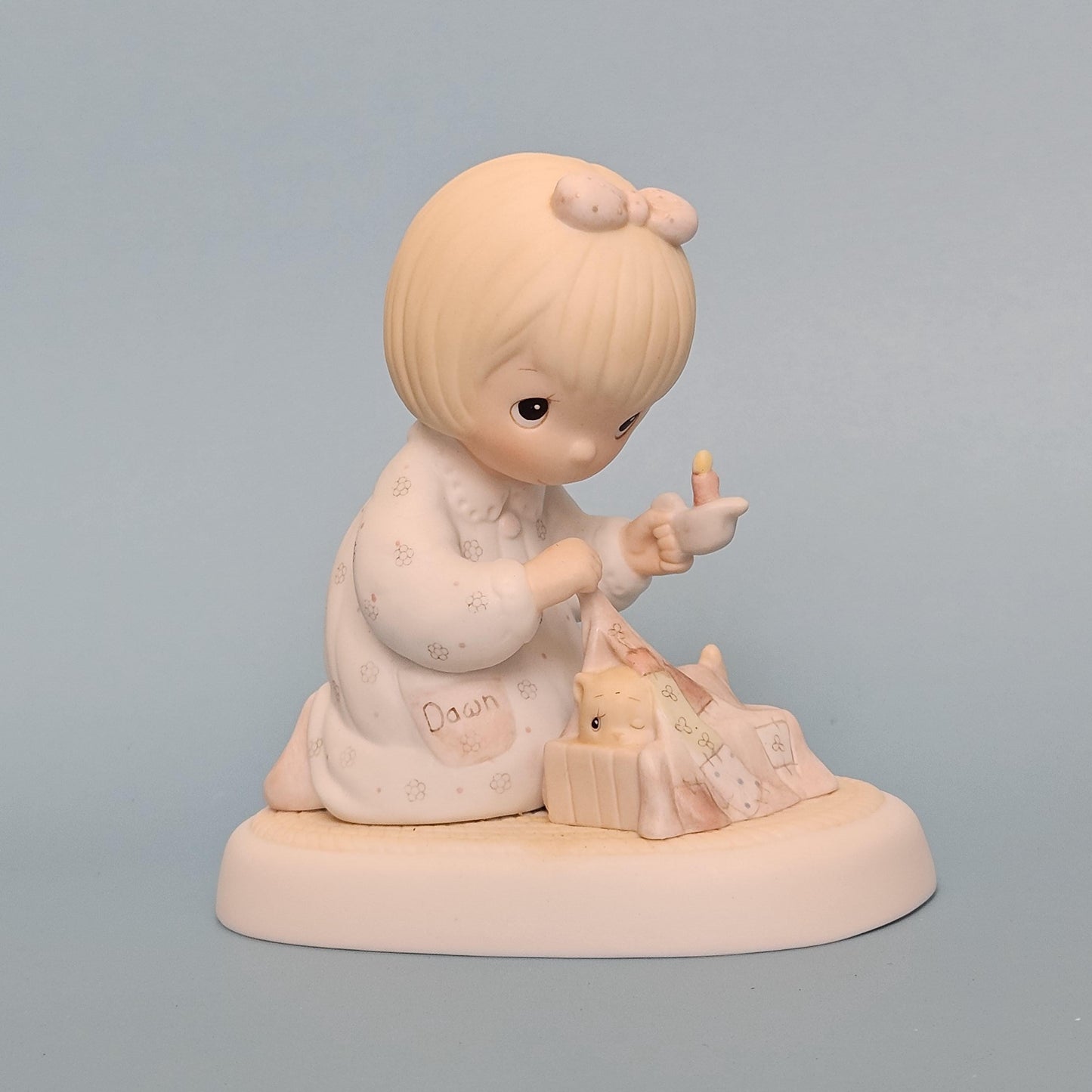 Dawn's Early Light" ** Members Only 
- Measures approx. stands 5 inch tall
- Produced in 1983( Precious Moments Collectors Club)