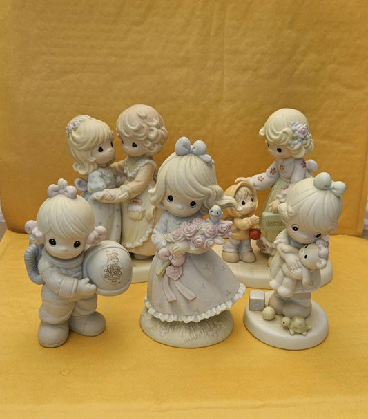 Precious Moments Figurine Loving Theme, Collectible Vintage Figurine, 80's-90's, Porcelaine Ceramic Figurine Rare, Original, Girl Doll, Gift
