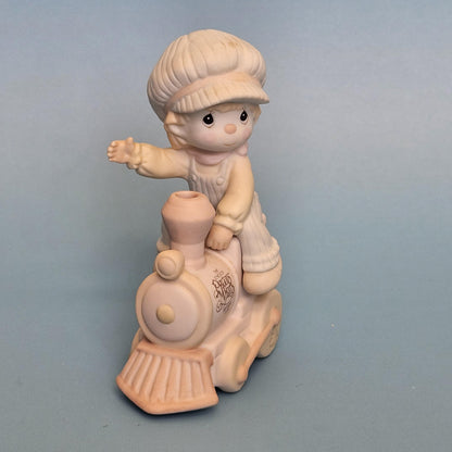 Precious Moments "All Aboard for Birthday Club Fun" Figurine – 1992 Enesco B0007