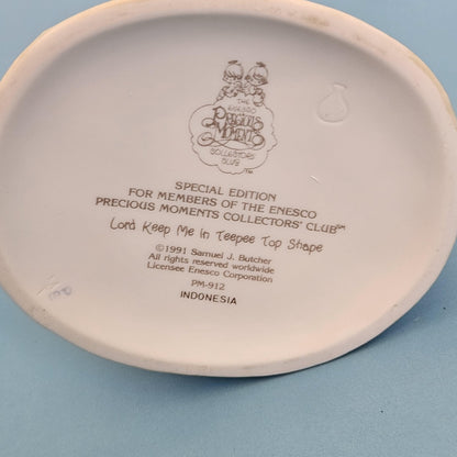 Precious Moments "Lord Keep Me in Teepee Top Shape" – 1991 Collectors Club PM912