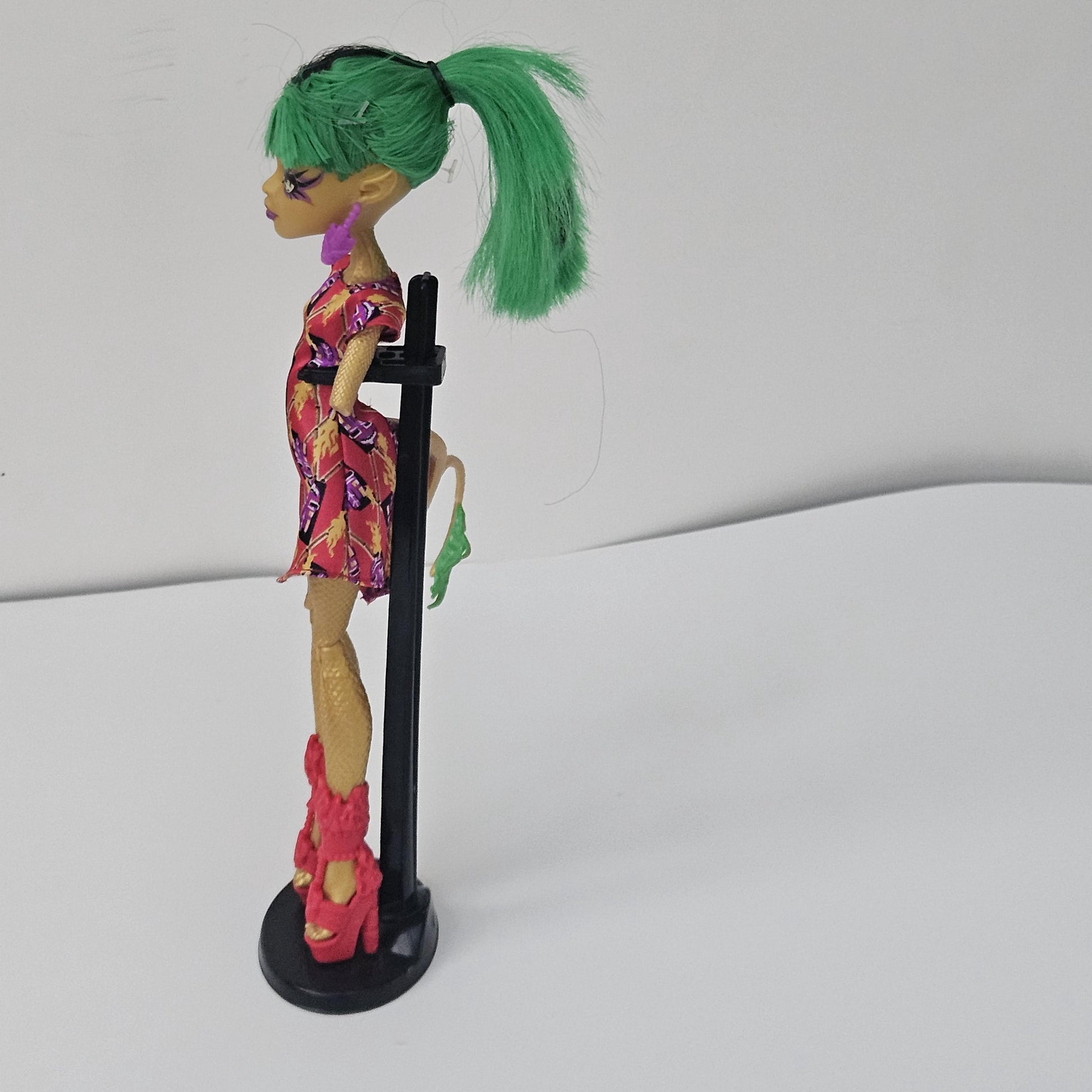Monster High Doll Jinafire Long Ghouls Getaway for Collectors, Playing, Very Rare Doll, Original Clothes and Accessories, Used, Pre-owned