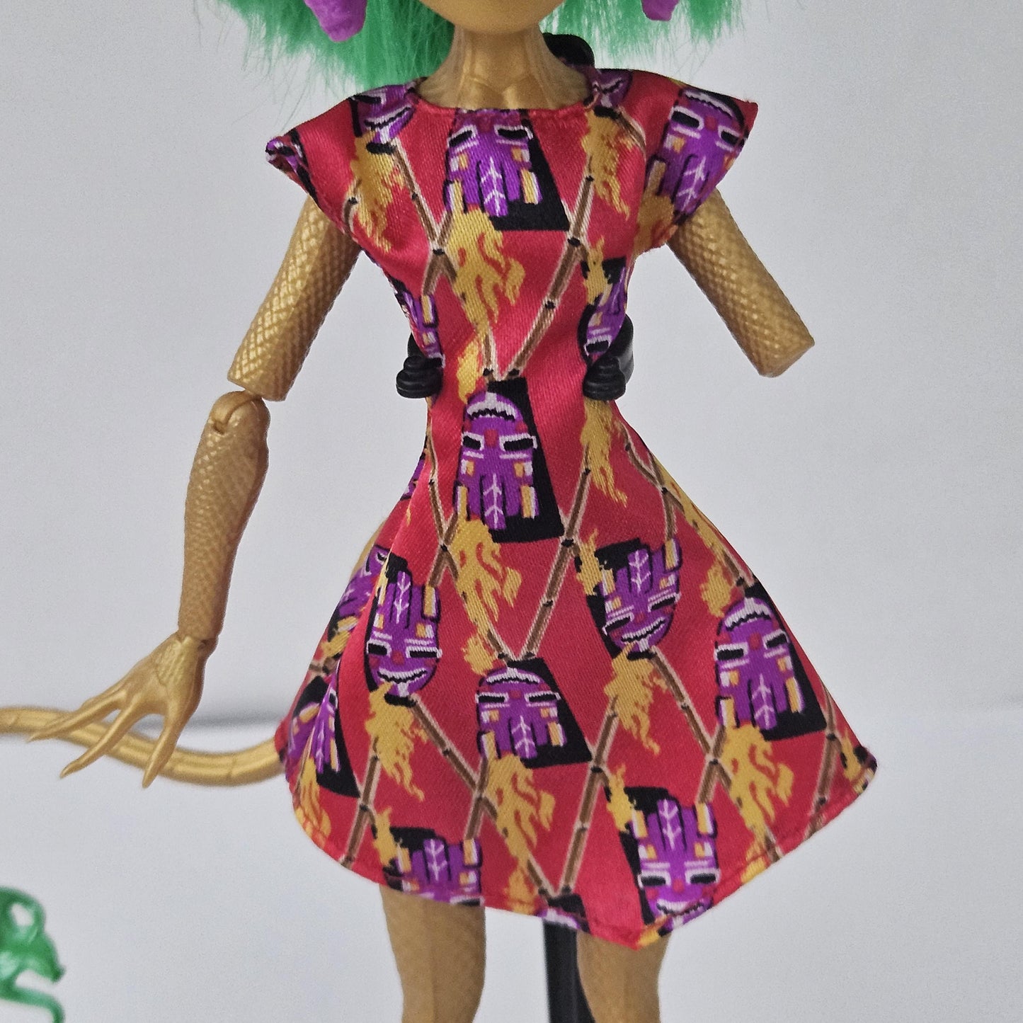 Monster High Doll Jinafire Long Ghouls Getaway for Collectors, Playing, Very Rare Doll, Original Clothes and Accessories, Used, Pre-owned