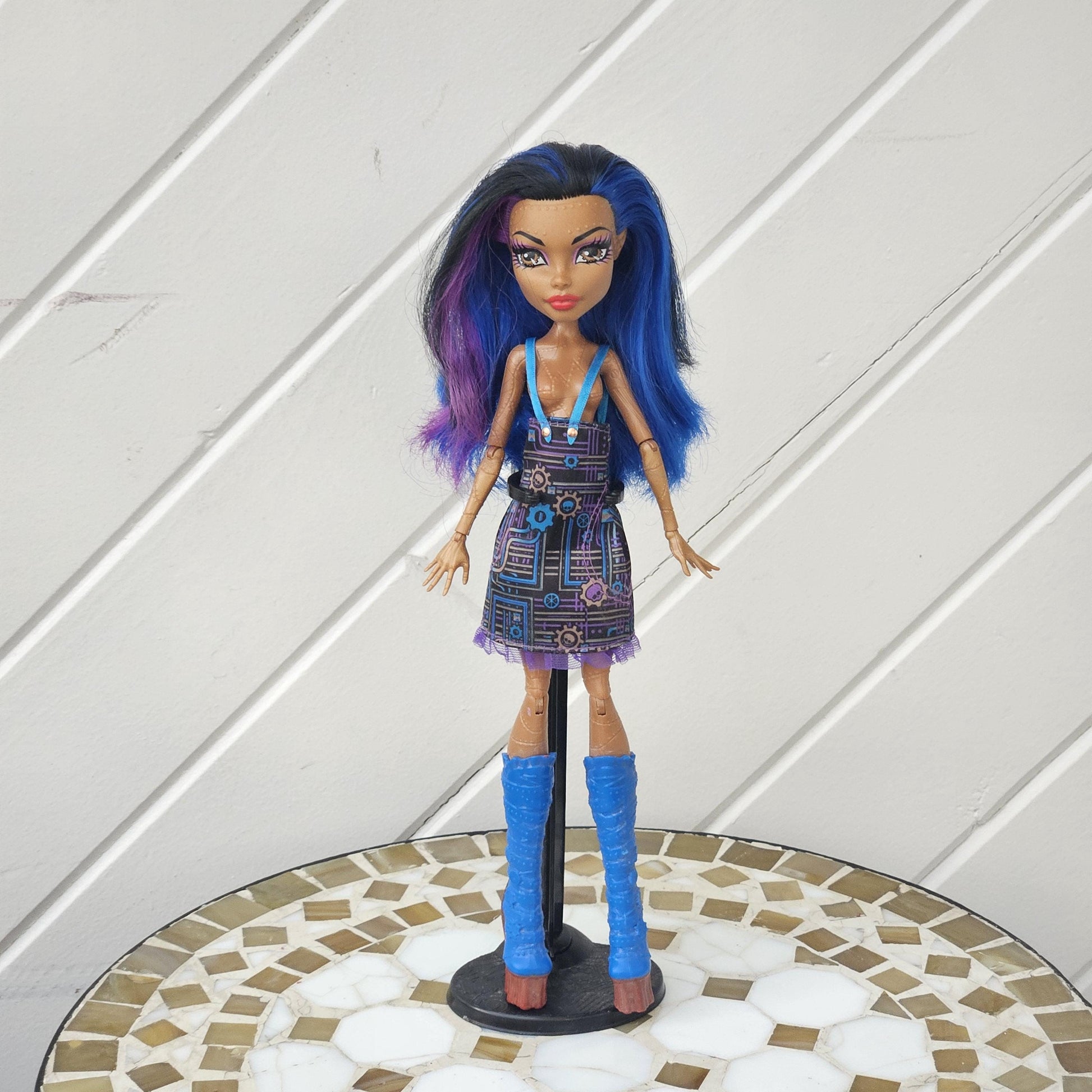 Monster High Doll Robecca Steam, Art Class, for Collectors, Playing, Rare Doll, Original, Mattel Excellent Condition, 2013, Used, Pre-owned