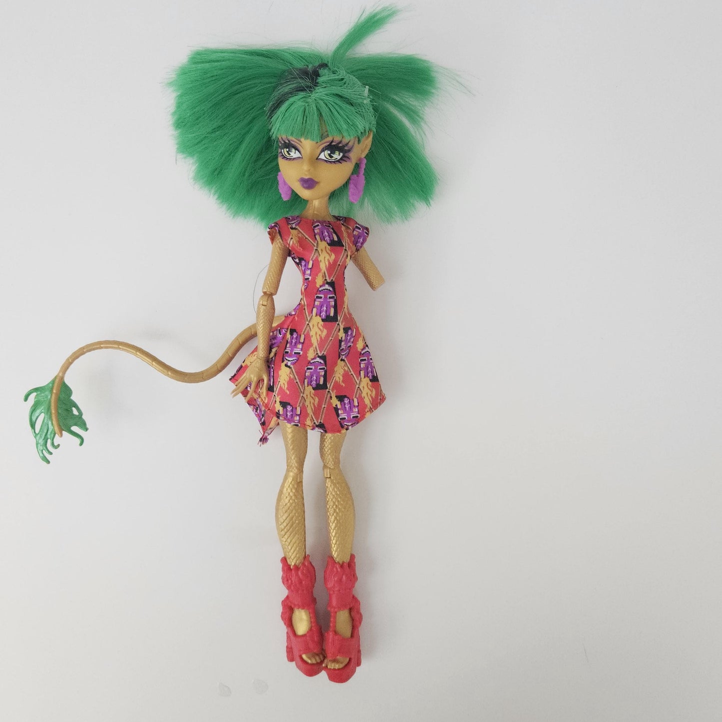 Monster High Doll Jinafire Long Ghouls Getaway for Collectors, Playing, Very Rare Doll, Original Clothes and Accessories, Used, Pre-owned