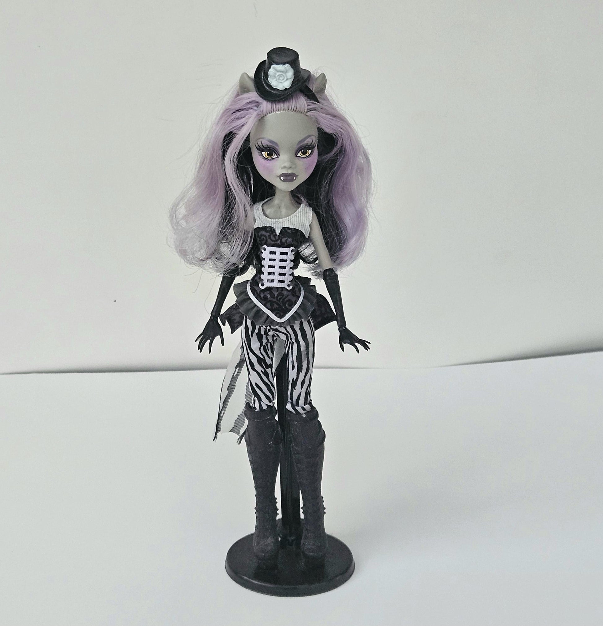 Original Monster High Dolls, Collector Lot, Playing, Dot Dead Gorgeous, Boo York, Freaky Fusion, Draculaura, Abbey, Ghoulia, Rare, Used