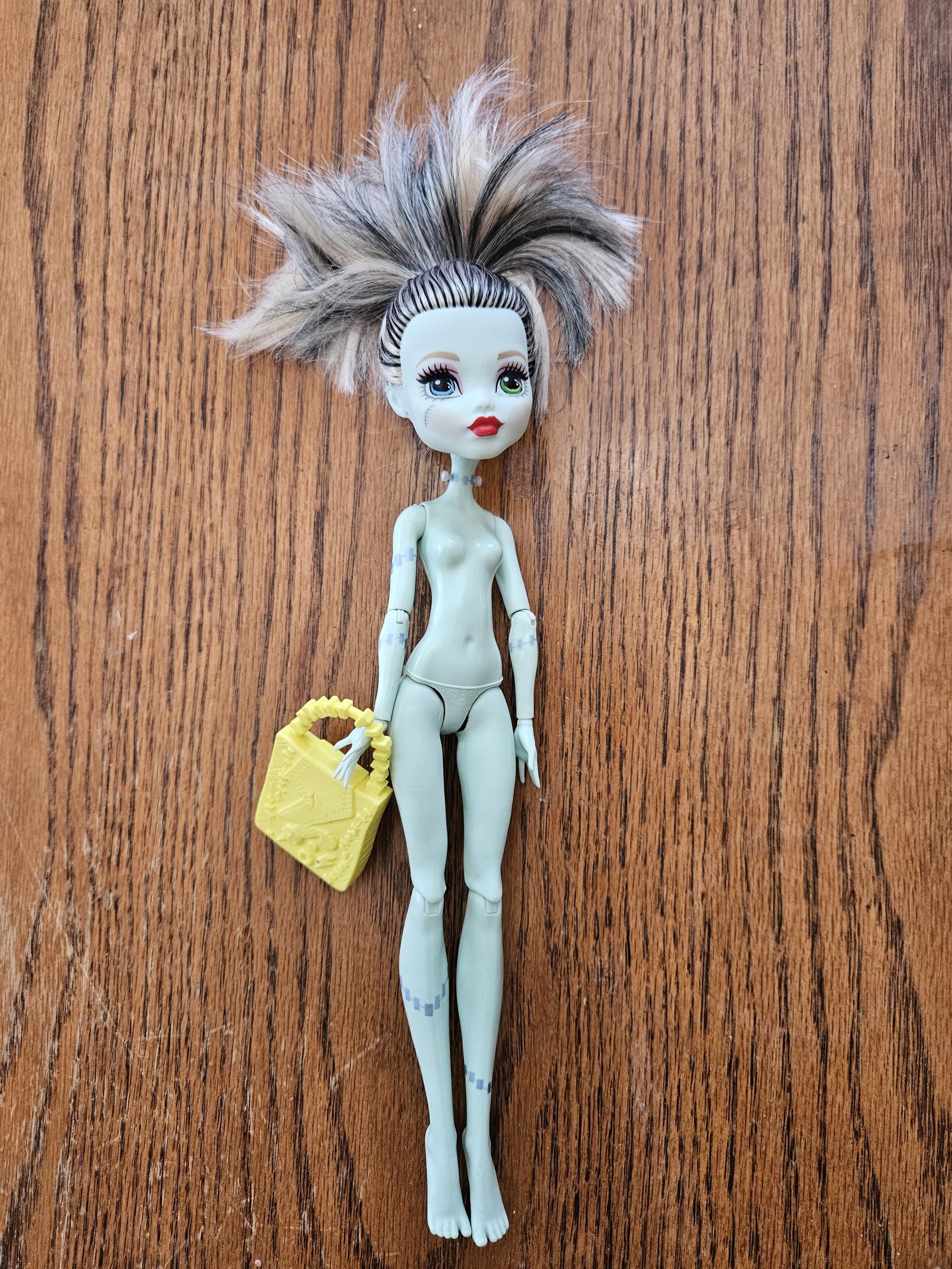 Frankie Stein Monster High Doll for Collectors, Playing, Budget, Basic Line, Science Class, Original, Excellent Condition, G2