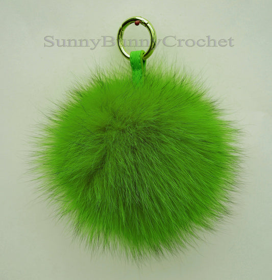 Real fox fur pom pom keychain and bag charm – main image
