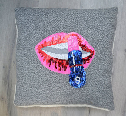 XL Sewn On Sequin Embroidery Red Pink Mouth Teeth Biting Lips Patch Badge Mouth with Lipstick Bite Red Lips Applique for denim jacket shirt