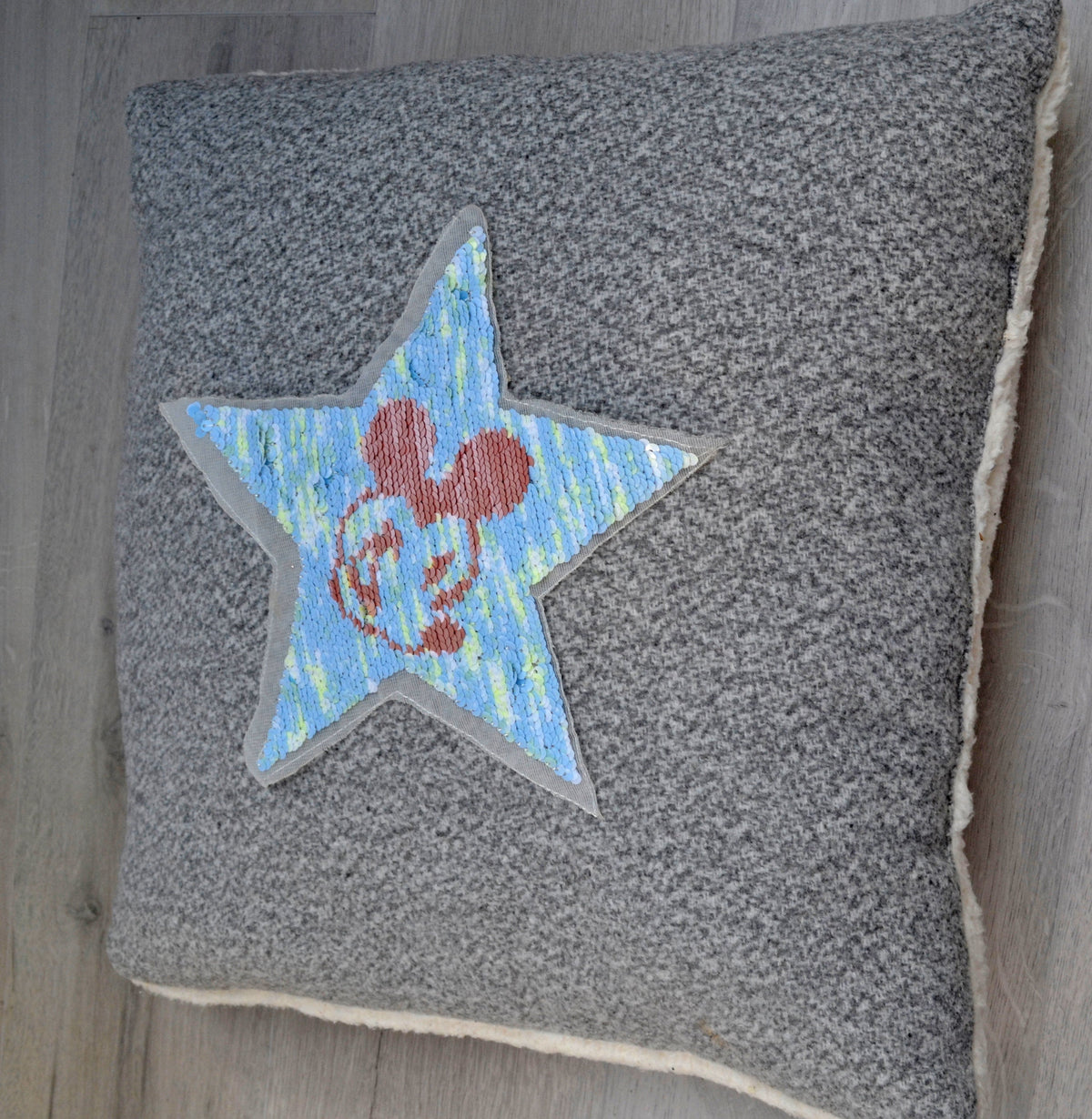 Sequin Star Patch, Star Sew On Patch, Mickey Mouse patch, Reversible Changeable Patch,  DIY Shirt Jacket Applique, Patch for Clothing, Badge