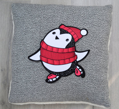 Skating Pingouin Soft Fabric Large Sewn On Patch for Jacket Badge Pingouin in Hat Animal Applique Black Cat Embroidered Applique Patch