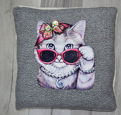 XXL Cool Cat in Glasses Fabric Sequin Embroidery Sewn On Patch Jacket Badge Cat Face Big Eye Animal Applique Cat Embroidery Applique Patch
