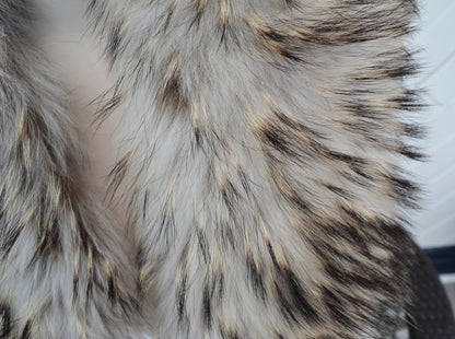 XL REAL RACCOON Dyed Fur Collar, Fur Trim for Hoodies, Raccoon Fur Collar, Fur Scarf, Fur Ruff, Raccoon Fur Hood, Raccoon Fur, Fur stripe