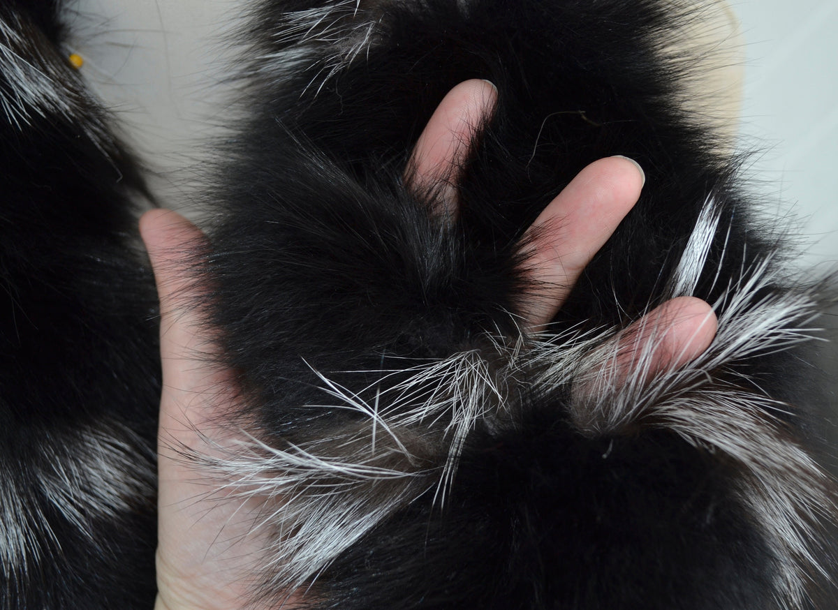 Black real fox fur scarf made from genuine fox pelt – view 6