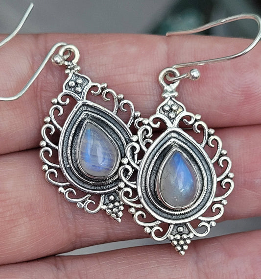 Moonstone Sterling Silver Earrings, 925 Sterling Silver Earrings, Gemstone Vintage Earrings, White stone Earrings, Teardrop Gemstone earring