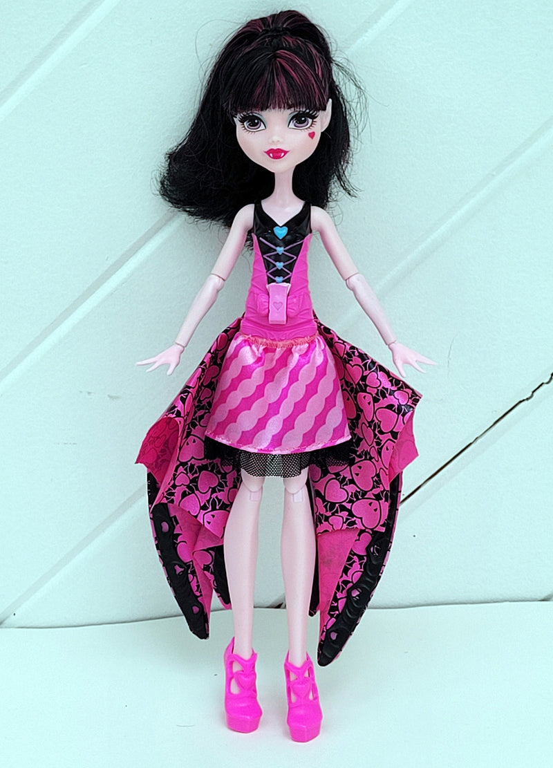 Monster High Draculaura Ghoul to Bat Transformation Doll for Collectors, OOAK Repaints, Playing, Mattel, Complete, Original Clothes, Wings