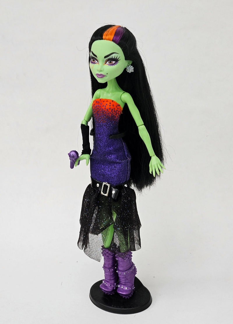 Monster High Doll Casta Fierce One Night Only for Collectors, OOAK Repaints, Playing, Original Accessories and Clothes, Witch Doll, Rare