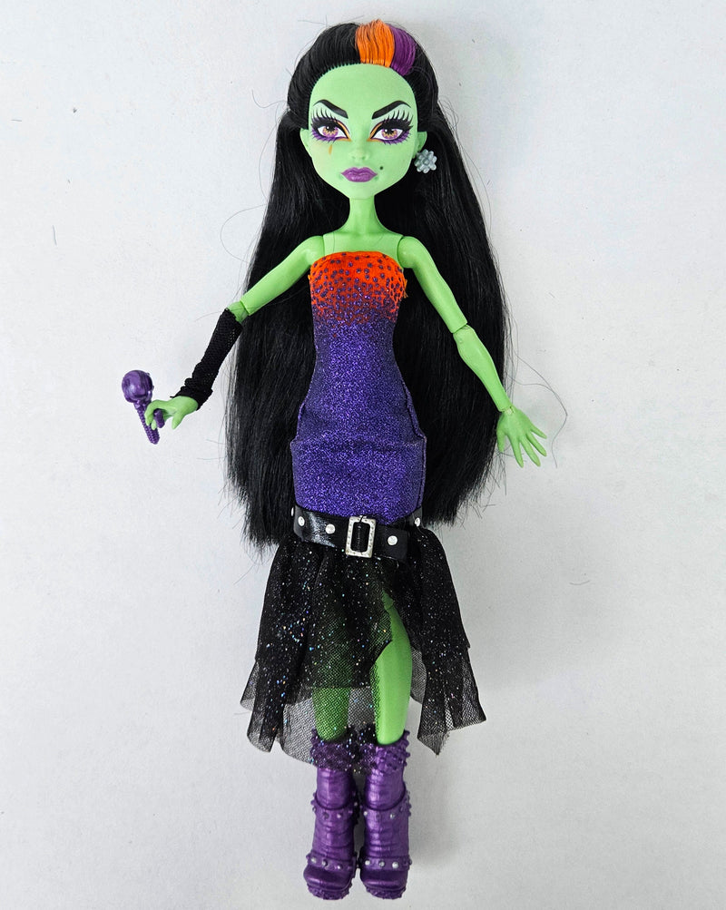 Monster High Doll Casta Fierce One Night Only for Collectors, OOAK Repaints, Playing, Original Accessories and Clothes, Witch Doll, Rare